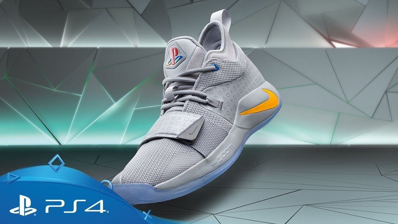 PlayStation: le Nike PG 2.5 presentano un Easter Egg di PlayStation 4