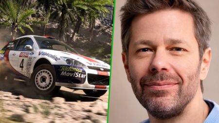 Il co-creatore di Playground Games con al fianco una macchina di Forza Horizon 5