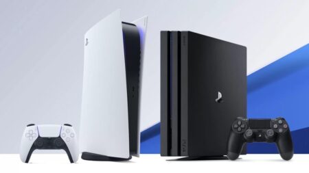 Una PS5 in verticale con al fianco una PS4 in verticale
