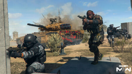 Due soldati di Call of Duty: Modern Warfare 2 con un carro armato dietro