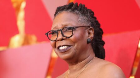 whoopi goldberg, diablo iv piattaforme apple