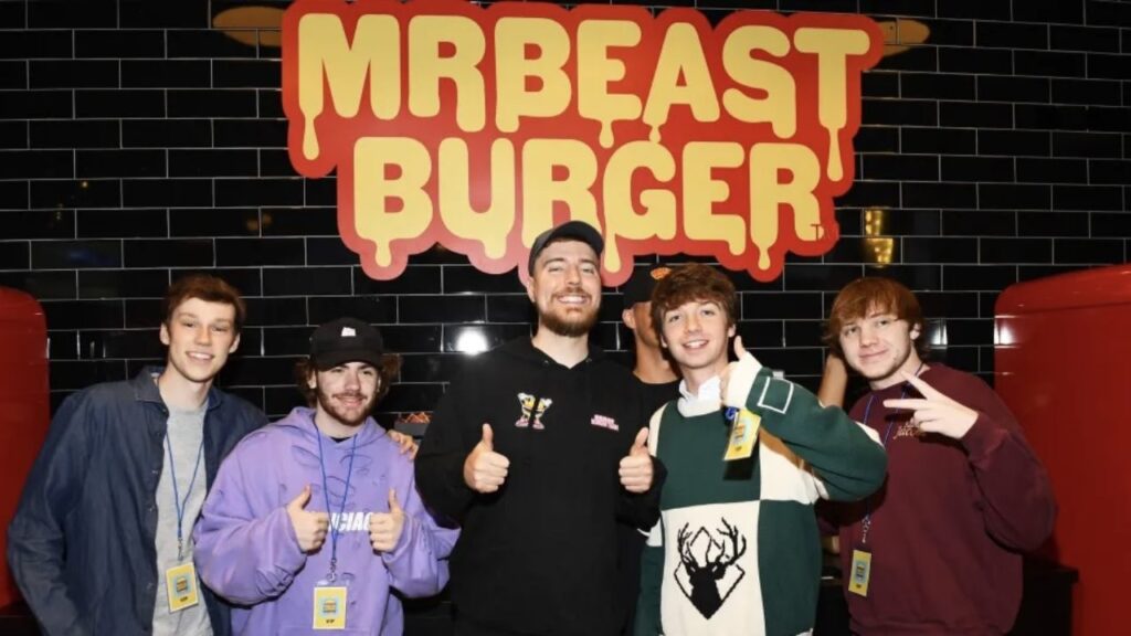 MrBeast davanti a MrBeast Burger