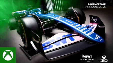 Un'auto dell Formula 1 di BWT Alpine con il logo di Xbox