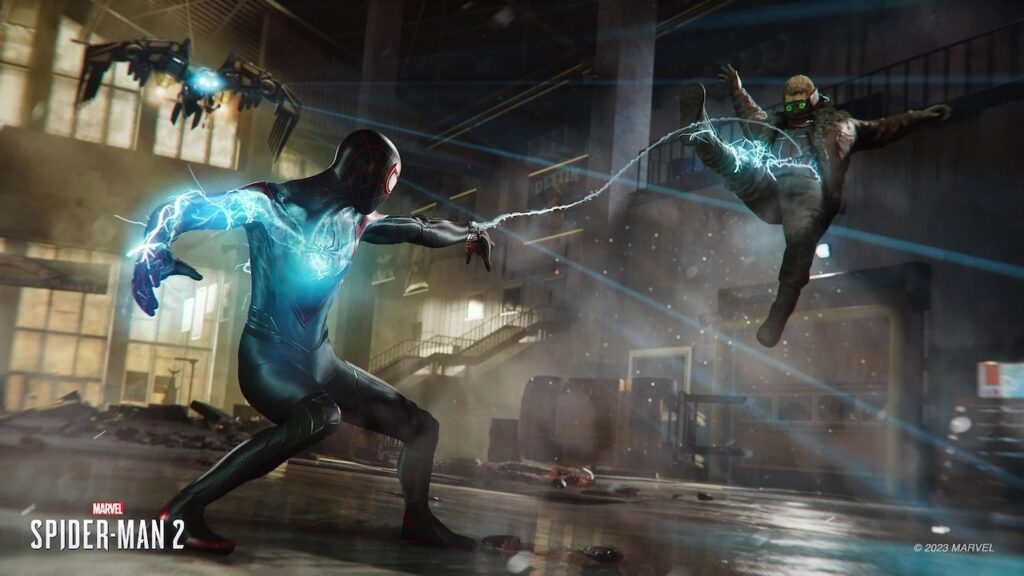 Miles Morales di Marvel's Spider-Man 2 mentre lotta contro un nemico