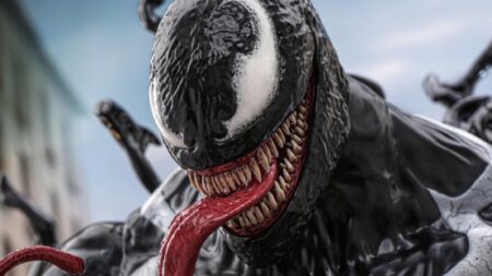 venom hot toys