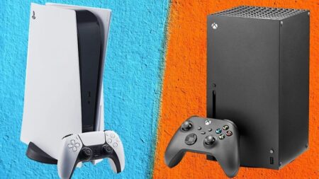 PS5 è la console più venduta ad Ottobre 2023 in Europa, Xbox Series X|S in calo Una PS5 ed una Xbox Series X in verticale con degli sfondi colorati