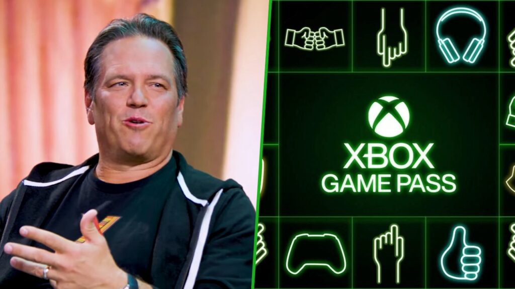 Phil Spencer con al fianco il logo di Xbox Game Pass