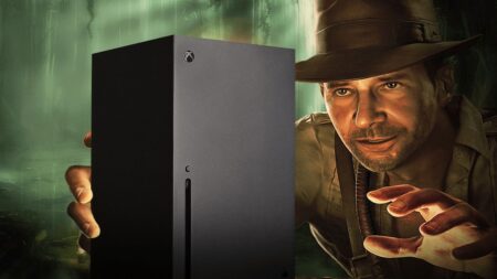 Indiana Jones con una Xbox Series X davanti