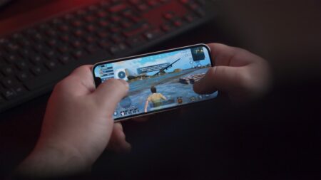 Mobile Gaming: un mercato da 270 miliardi di dollari entro il 2032, per una nuova analisi
