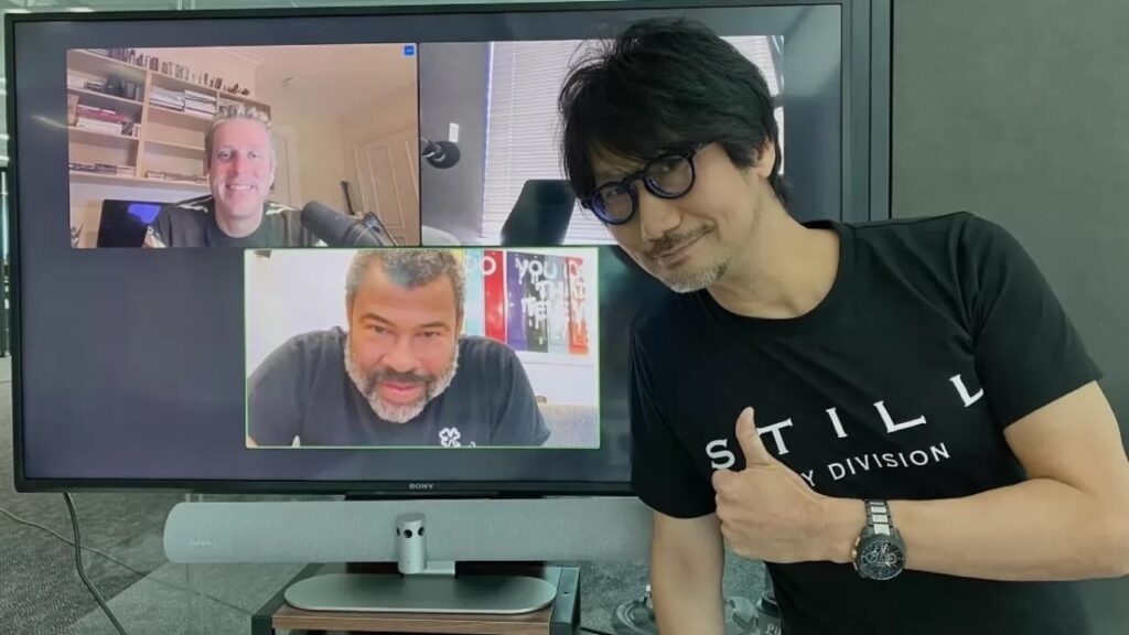 Hideo Kojima davanti ad un monitor