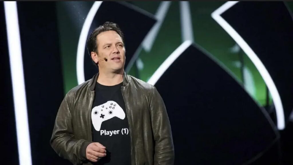 Phil Spencer di Xbox con una maglietta con Player 1