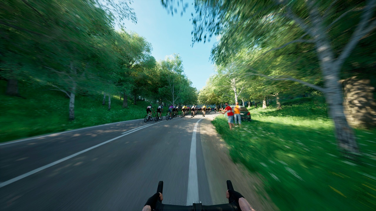 Prospettiva in prima persona di un ciclista che corre il Tour de France 2025