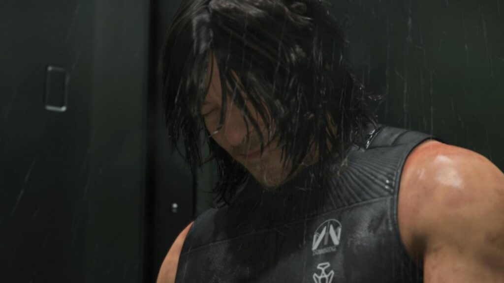 Sam Porter Bridges di Death Stranding 2: On The Beach nella doccia che piange