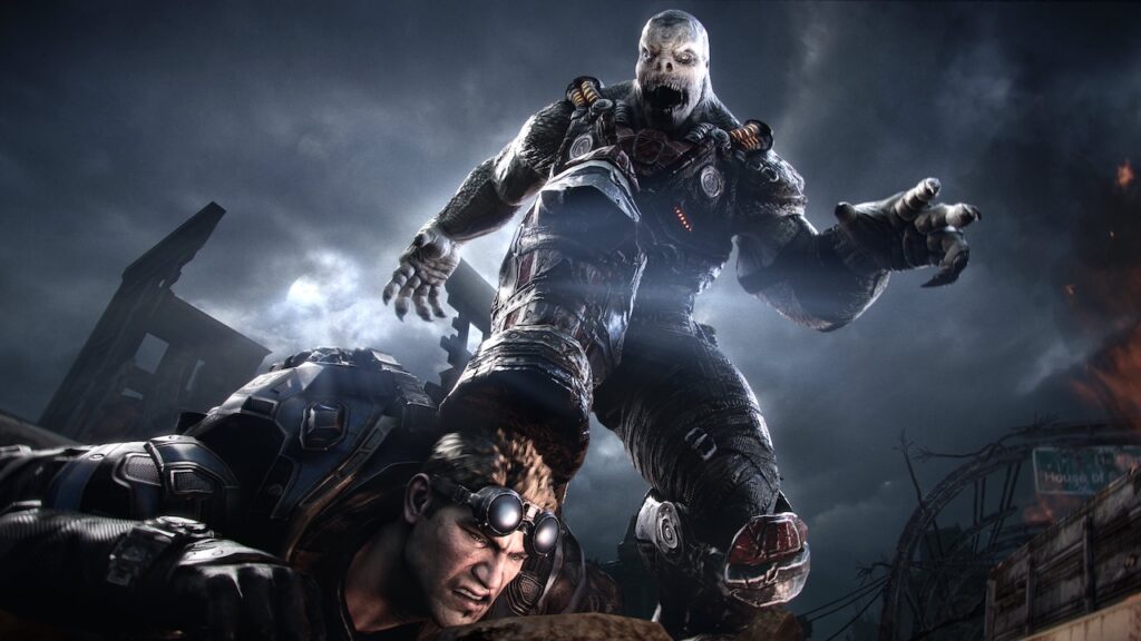 Una locusta che ammazza un soldato di Gears of War: Reloaded