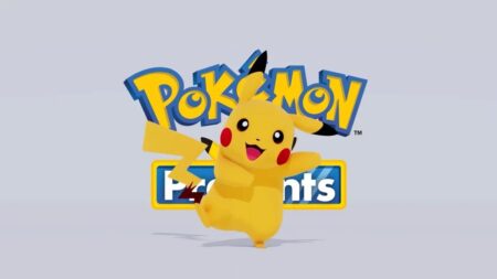 Pikachu con dietro il logo del Pokémon Presents