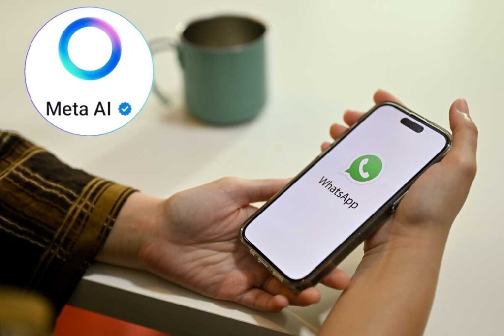 Persona con lo smartphone in mano