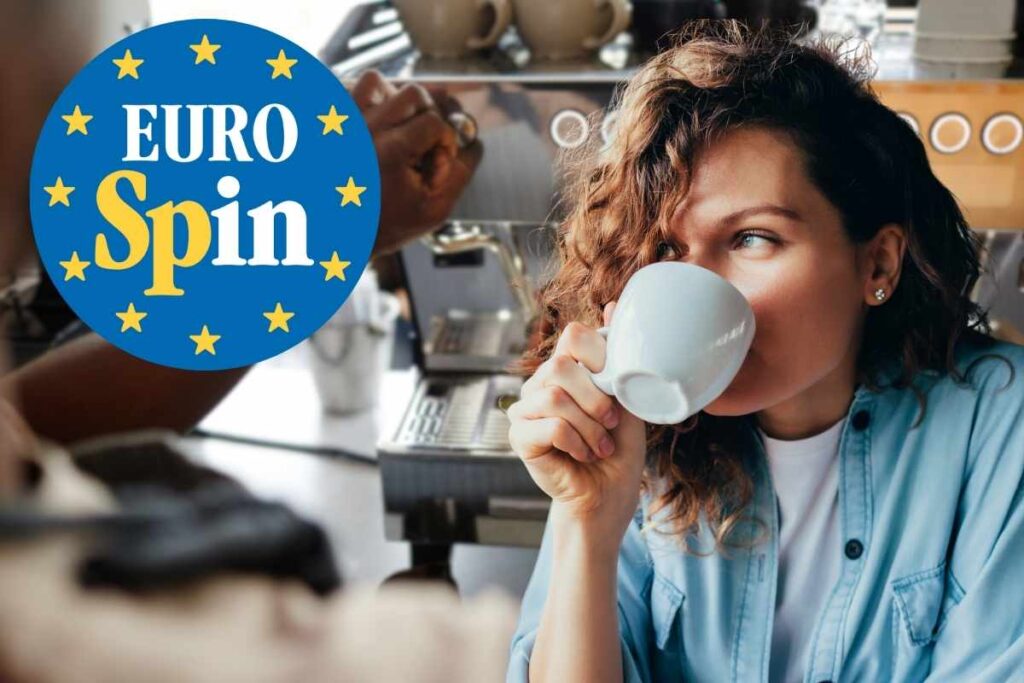 Donna che beve da una tazza bianca, logo dell'eurospin