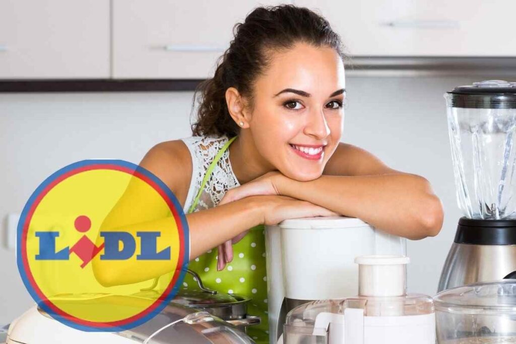 Donna ed elettrodomestici