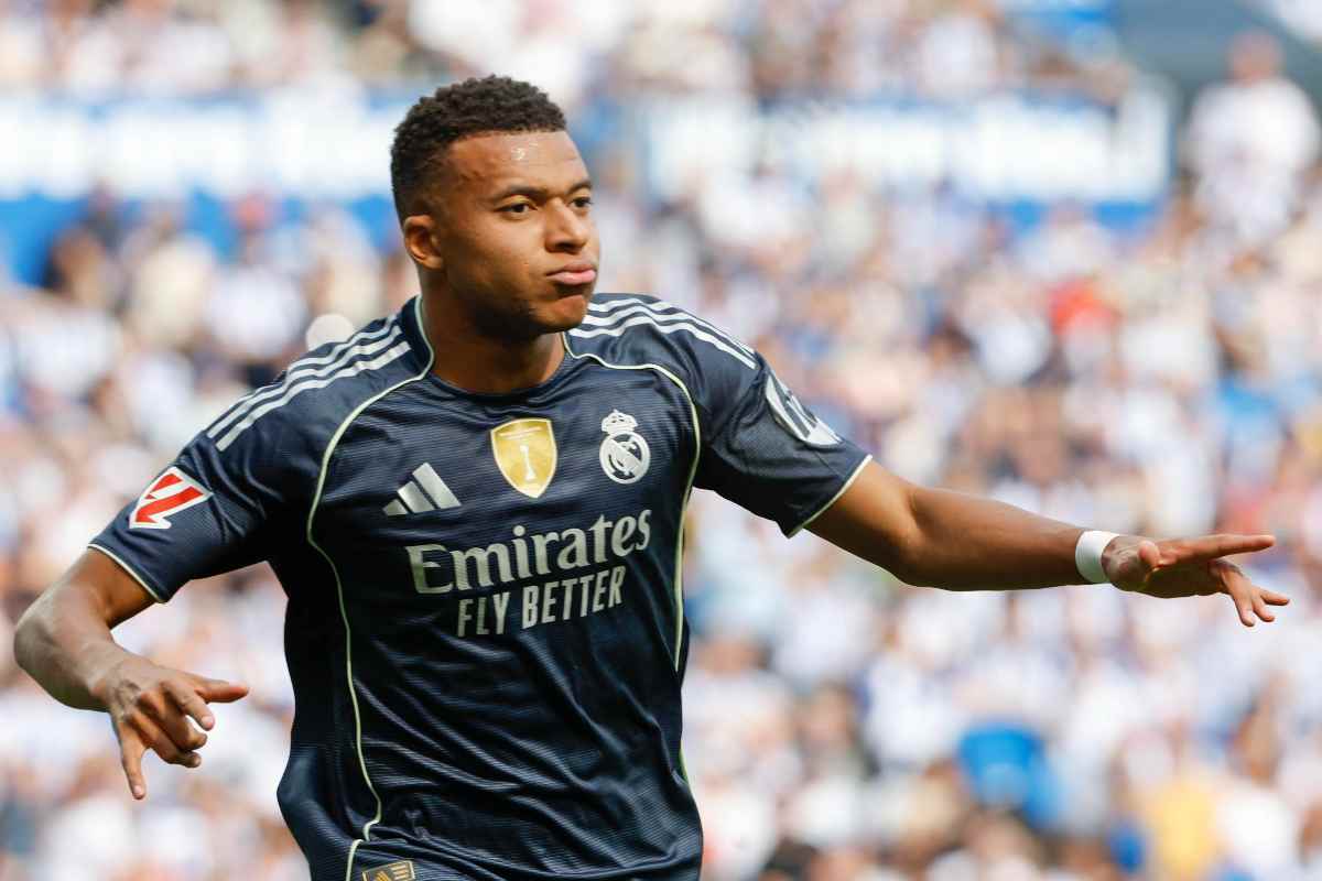 Mbaapé con l maglia del Real Madrid
