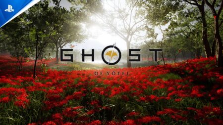 Il logo di Ghost of Yotei su uno sfondo con fiori rossi