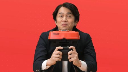 Un dirigente di Nintendo con un Virtual Boy per Nintendo Switch 1 e 2