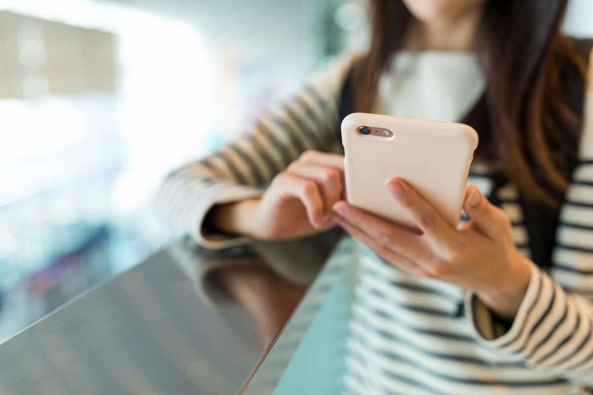 Persona allo smarptohne