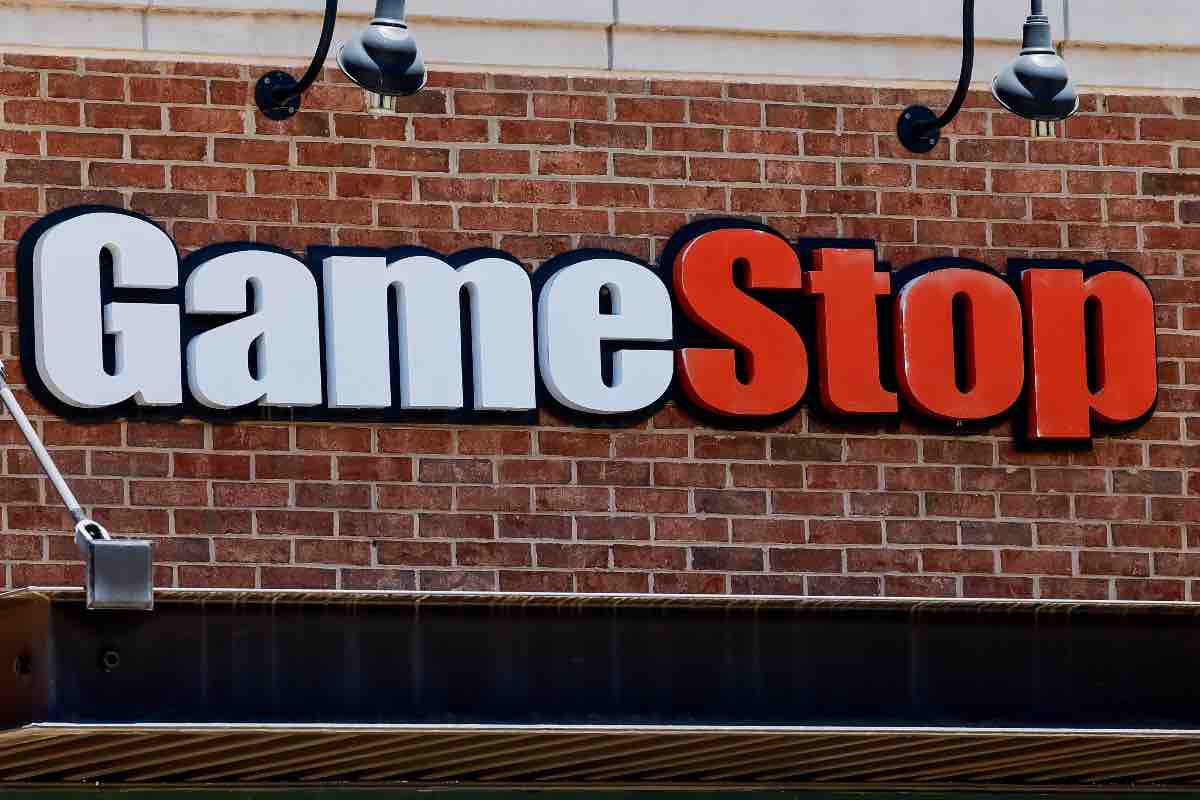 GameStop perché stanno sparendo i negozi?