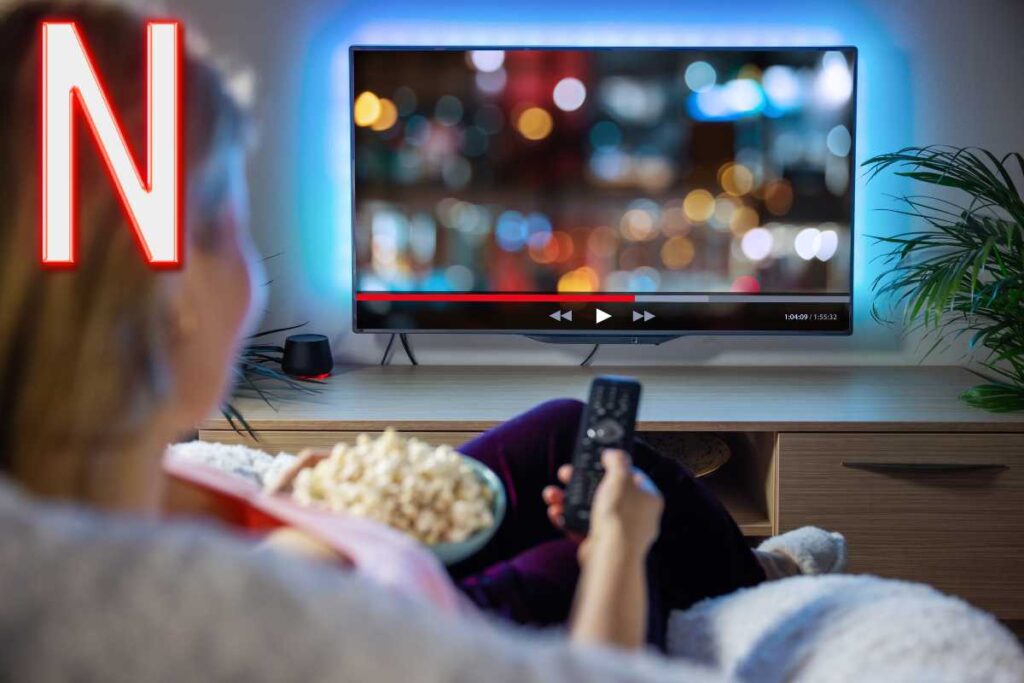 Persona con il telecomando in mano