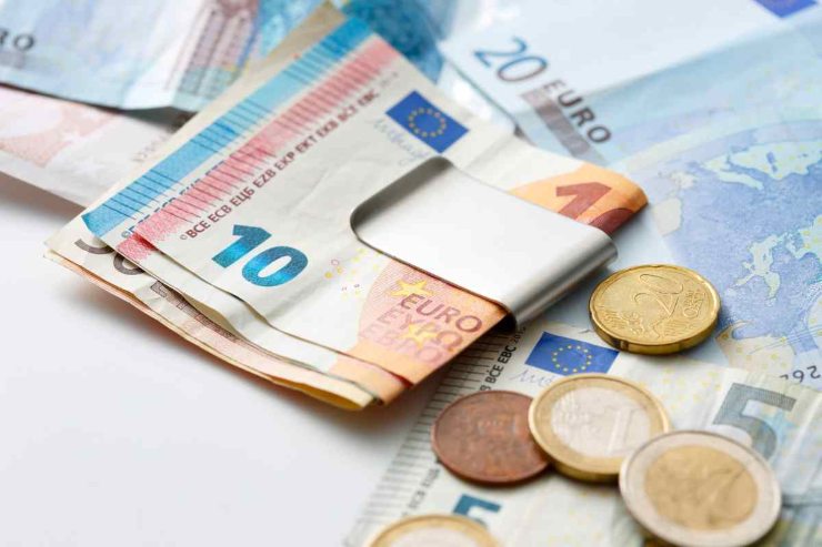 Soldi banconote e monete