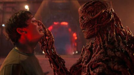 Un personaggio di Stranger Things 5 con al fianco Vecta