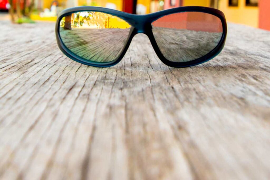 Meta Smart Glasses da 300€ diventano gratis: ecco come riceverli subito Occhiali da sole